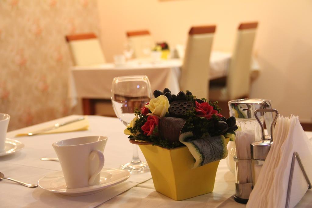 Hotel Cezar 바냐루카 외부 사진