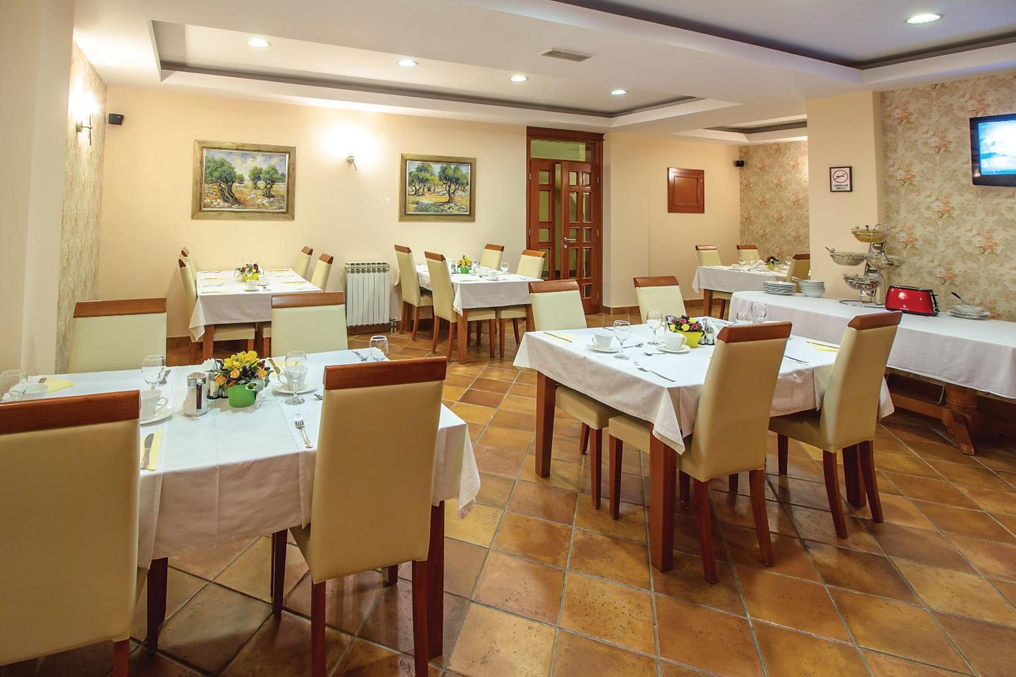 Hotel Cezar 바냐루카 외부 사진