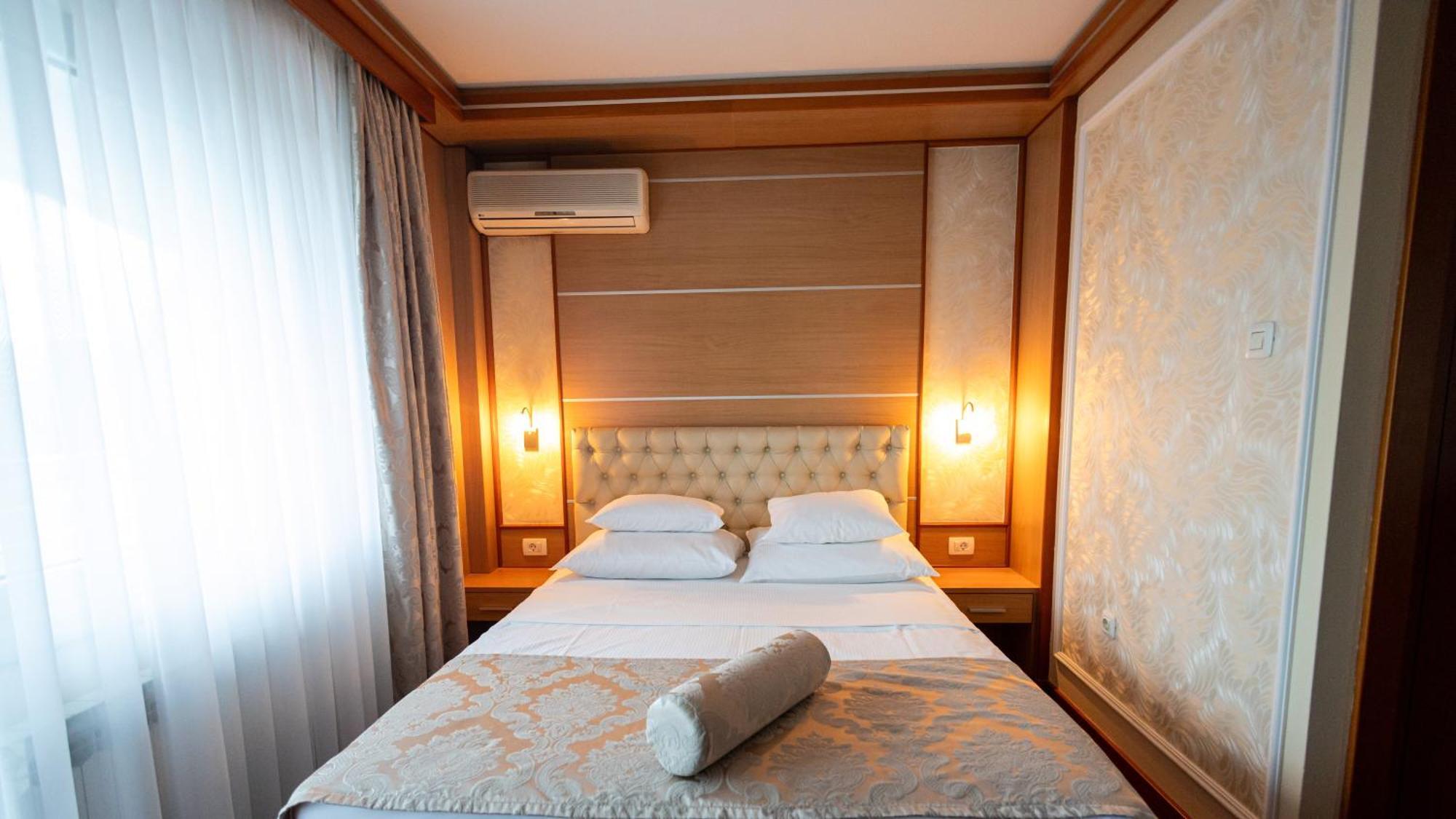 Hotel Cezar 바냐루카 외부 사진