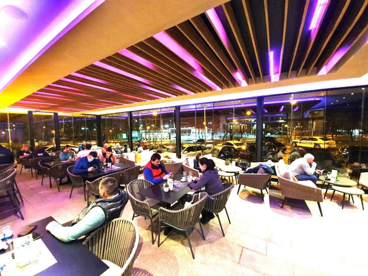 Hotel Cezar 바냐루카 외부 사진